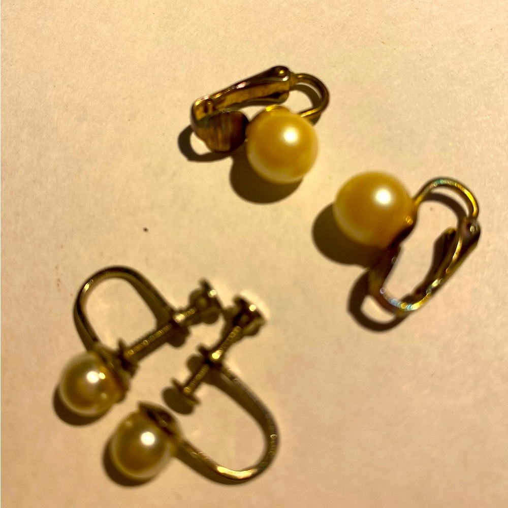 Vintage costume pearl clip on earrings